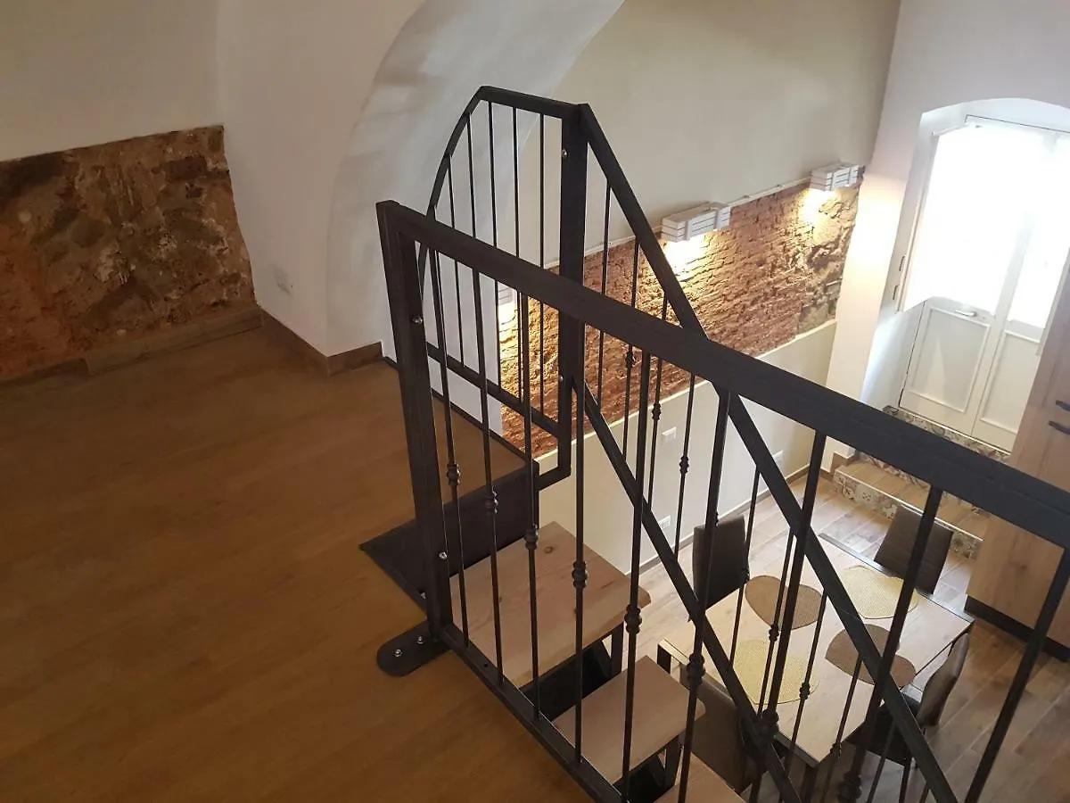 Holiday House da Carlo Catania 0*,  Italia