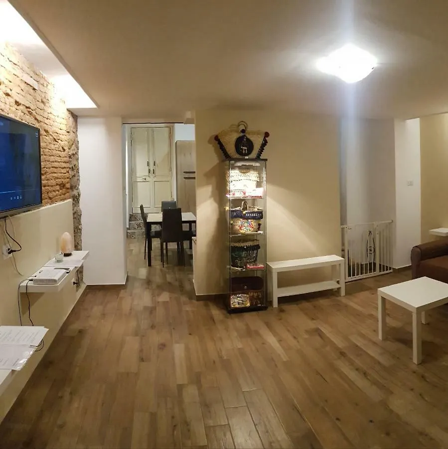 Holiday House da Carlo Catania 0*,